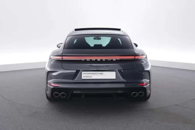 Porsche Panamera (2024) thumbnail 4