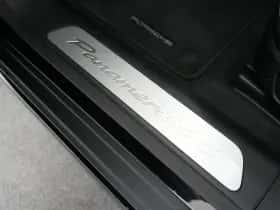 Porsche Panamera (2024) thumbnail 18