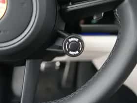 Porsche Panamera (2024) thumbnail 21