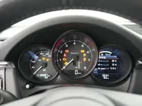 Porsche Macan (2022) thumbnail 24