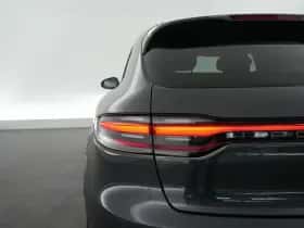 Porsche Macan (2022) thumbnail 42