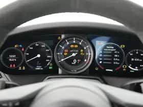 Porsche 911 (2024) thumbnail 24
