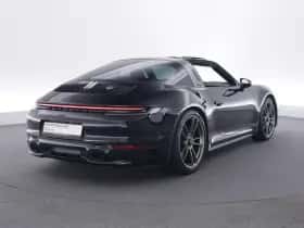 Porsche 911 (2024) thumbnail 5