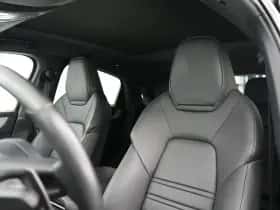 Porsche Cayenne (2024) thumbnail 12