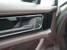 Porsche Panamera (2024) thumbnail 14