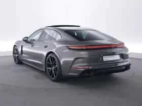 Porsche Panamera (2024) thumbnail 3