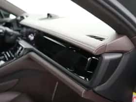 Porsche Panamera (2024) thumbnail 39