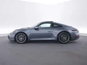 Porsche 911 (2025) thumbnail 2