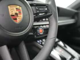 Porsche 911 (2025) thumbnail 25