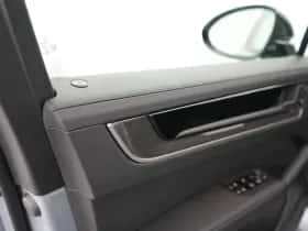 Porsche Cayenne (2026) thumbnail 15