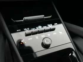 Porsche Cayenne (2026) thumbnail 29