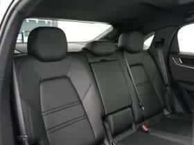 Porsche Cayenne (2026) thumbnail 32