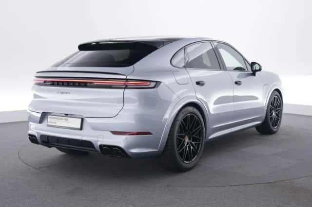 Porsche Cayenne (2026) thumbnail 5