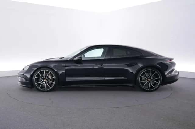 Porsche Taycan (2026) thumbnail 2