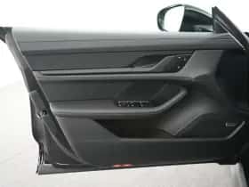 Porsche Taycan (2026) thumbnail 17