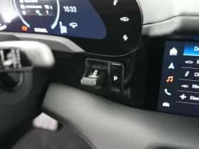 Porsche Taycan (2026) thumbnail 26
