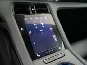 Porsche Taycan (2026) thumbnail 28