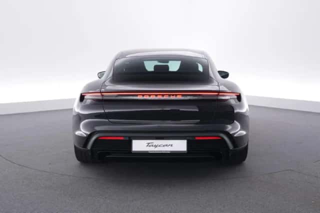 Porsche Taycan (2026) thumbnail 4