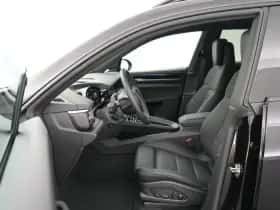 Porsche Macan (2026) thumbnail 12