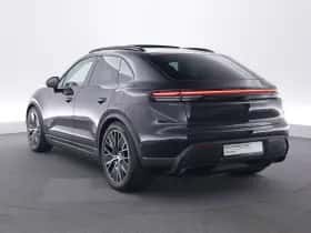 Porsche Macan (2026) thumbnail 3