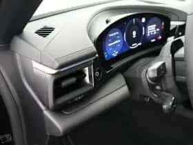 Porsche Macan (2026) thumbnail 22