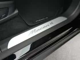 Porsche Macan (2026) thumbnail 35