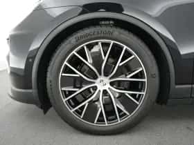 Porsche Macan (2026) thumbnail 37