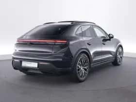 Porsche Macan (2026) thumbnail 5