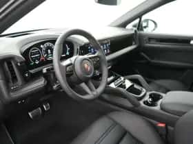 Porsche Cayenne (2026) thumbnail 11
