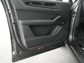 Porsche Cayenne (2026) thumbnail 16