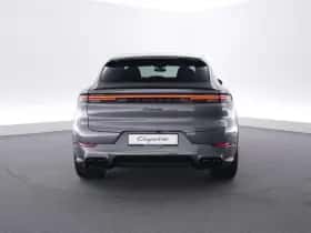 Porsche Cayenne (2026) thumbnail 4