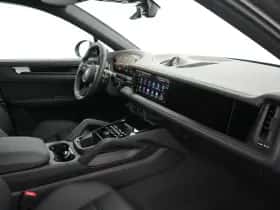 Porsche Cayenne (2026) thumbnail 32