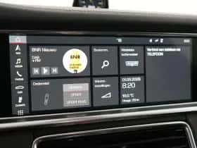 Porsche Panamera (2018) thumbnail 23
