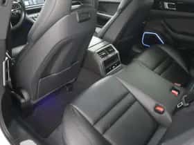 Porsche Panamera (2018) thumbnail 26