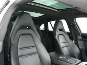 Porsche Panamera (2018) thumbnail 31