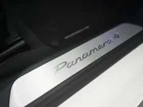 Porsche Panamera (2018) thumbnail 34