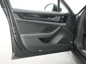 Porsche Panamera (2024) thumbnail 17