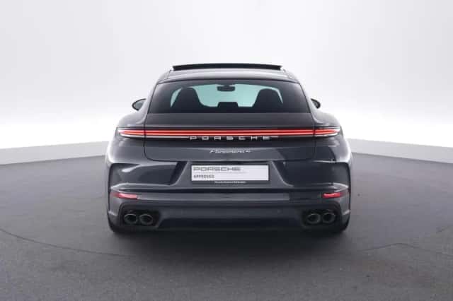 Porsche Panamera (2024) thumbnail 4