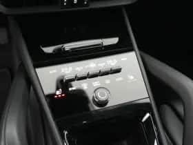 Porsche Cayenne (2023) thumbnail 26