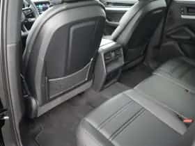 Porsche Cayenne (2023) thumbnail 28
