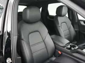Porsche Cayenne (2023) thumbnail 31