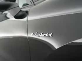 Porsche Cayenne (2023) thumbnail 34