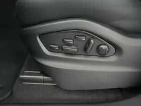 Porsche Cayenne (2025) thumbnail 17