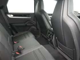 Porsche Cayenne (2025) thumbnail 30
