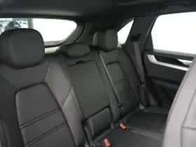 Porsche Cayenne (2025) thumbnail 31