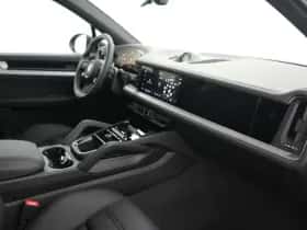 Porsche Cayenne (2025) thumbnail 33