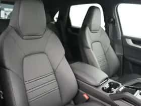 Porsche Cayenne (2025) thumbnail 34