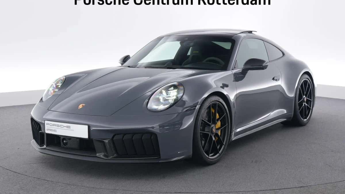 Porsche 911 (2025) — foto 1