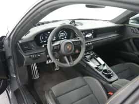 Porsche 911 (2025) thumbnail 12
