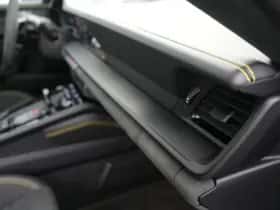 Porsche 911 (2025) thumbnail 37